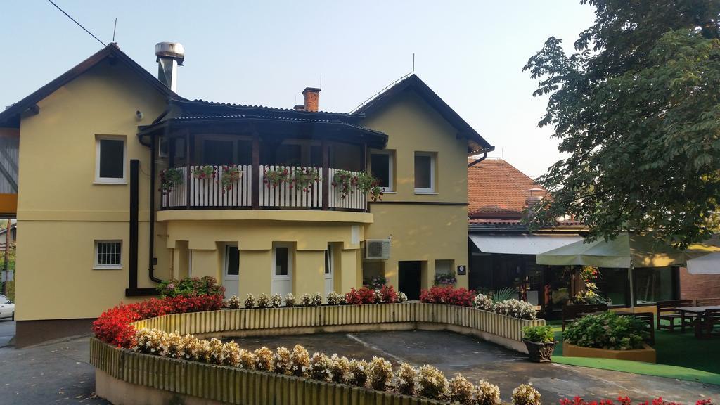 Guest House Grgin Dol Pozega Buitenkant foto