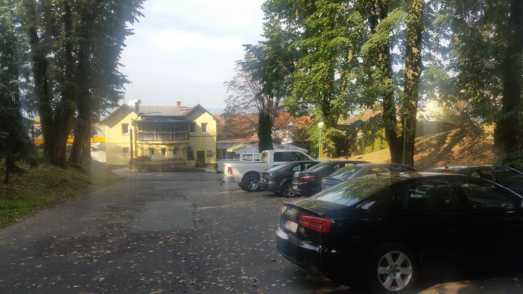 Guest House Grgin Dol Pozega Buitenkant foto